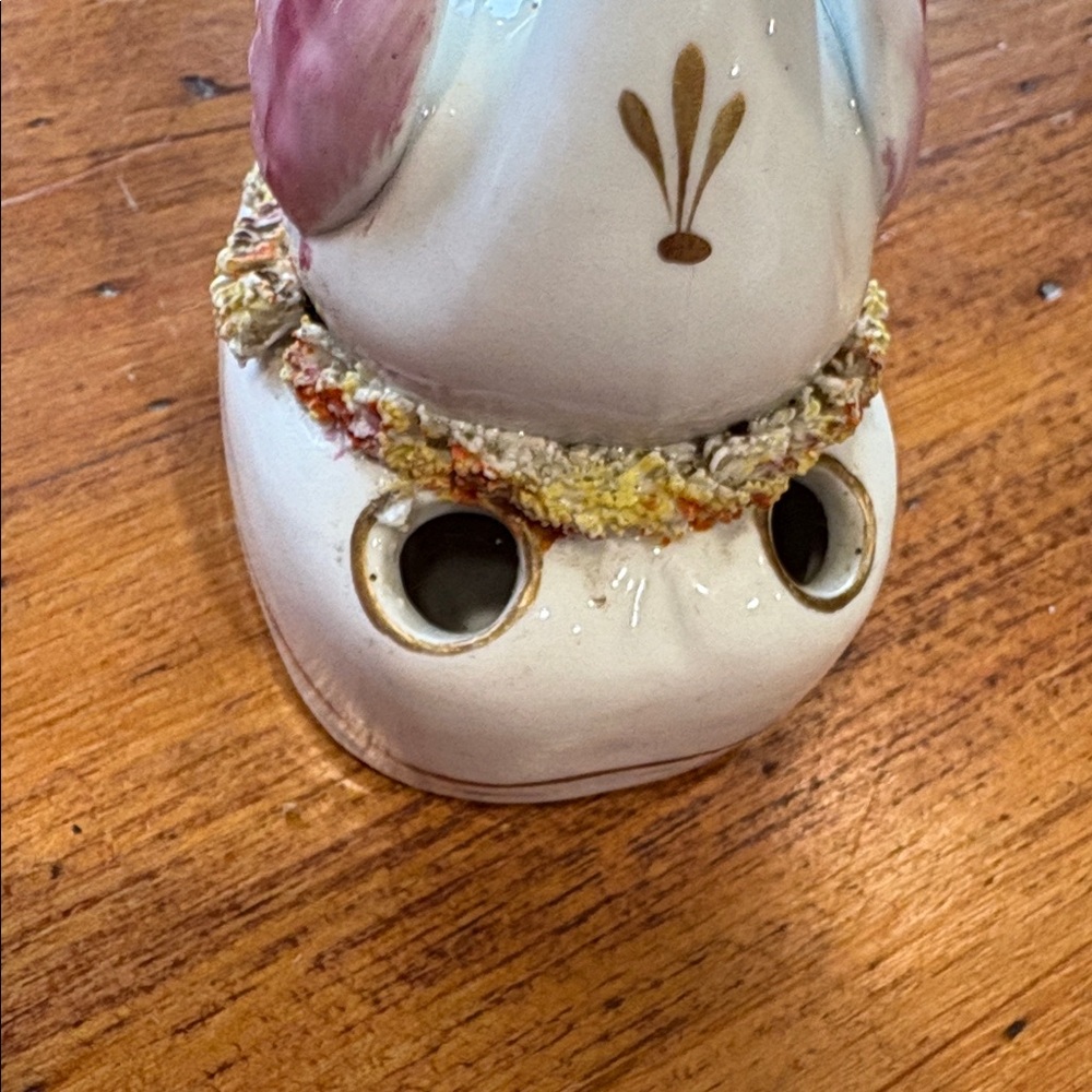 Vintage Ceramic Swan Figurine with Pink Accents - Picture 8 of 9